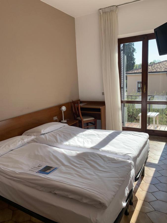 Hotel Santa Maria - Bardolino Town Center エクステリア 写真