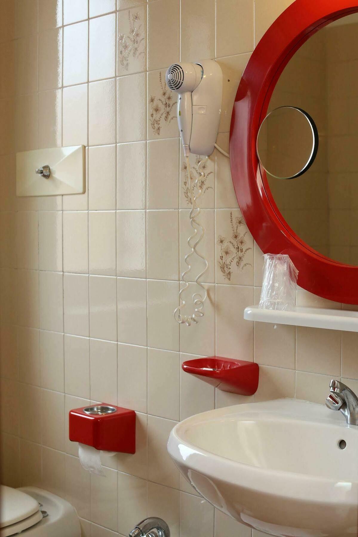 Hotel Santa Maria - Bardolino Town Center エクステリア 写真