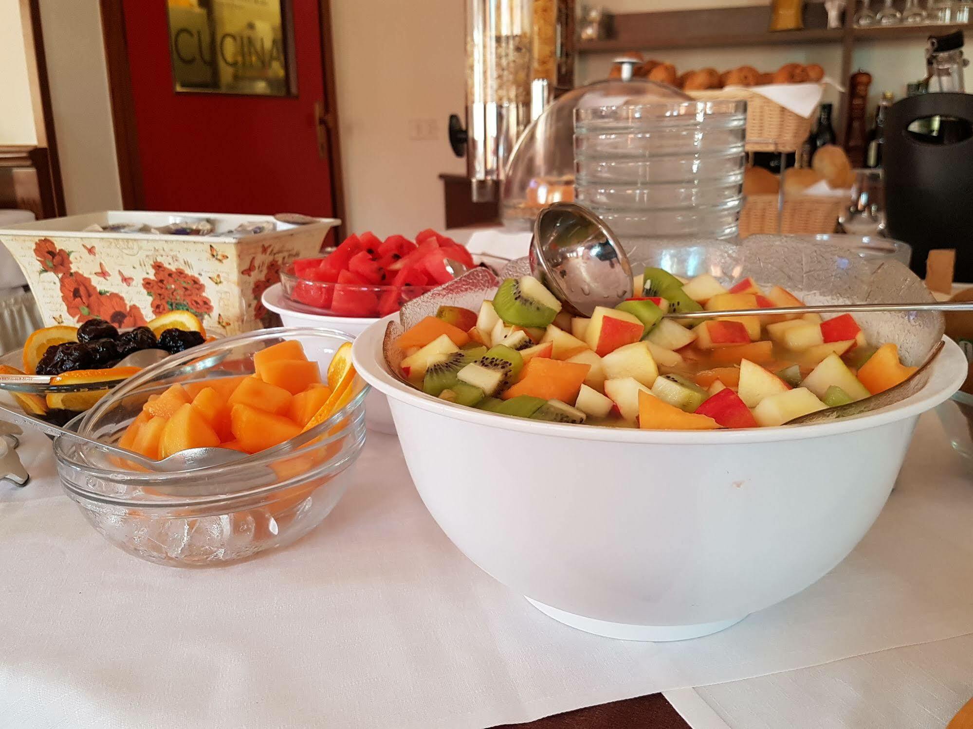 Hotel Santa Maria - Bardolino Town Center エクステリア 写真