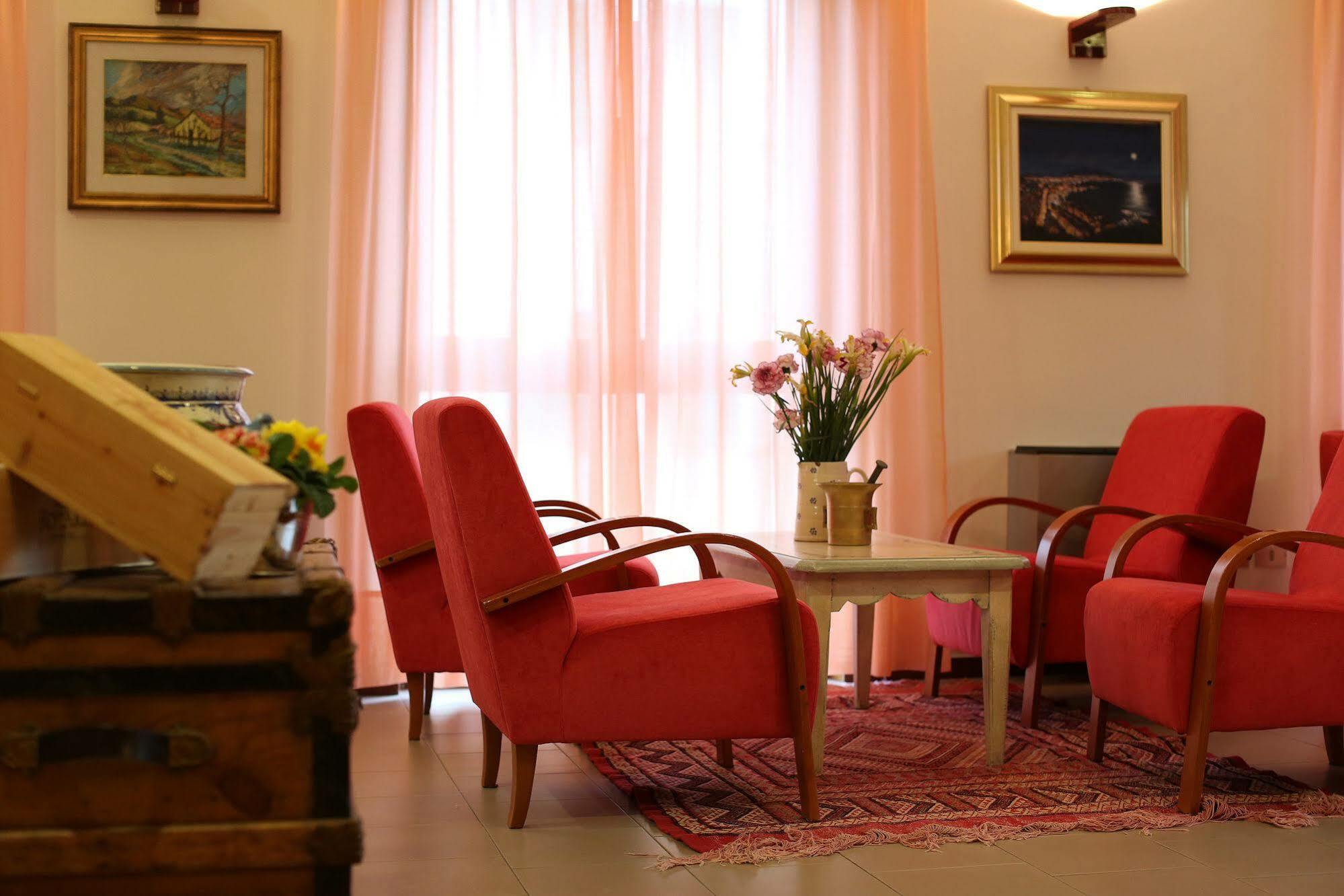Hotel Santa Maria - Bardolino Town Center エクステリア 写真