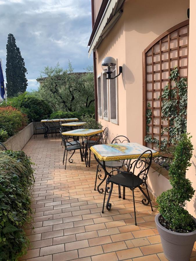 Hotel Santa Maria - Bardolino Town Center エクステリア 写真